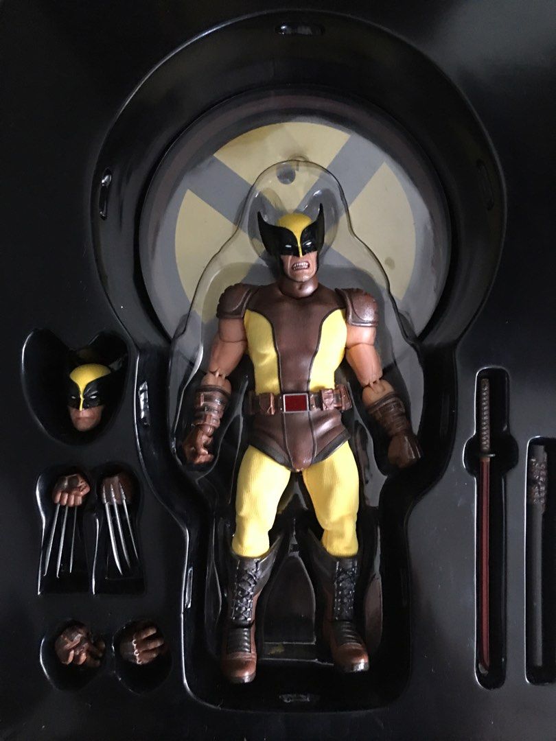 MEZCO 1:12 Wolverine (Category: Figurines & Statues) located in Cagayan de Oro. Submitted by 888ejwright (Listing ID 1213855803, Image 2). Description: Opened box when I bought it then returned. Box is a bit dusty due to storage in balikbayan box. A beautiful piece. .
