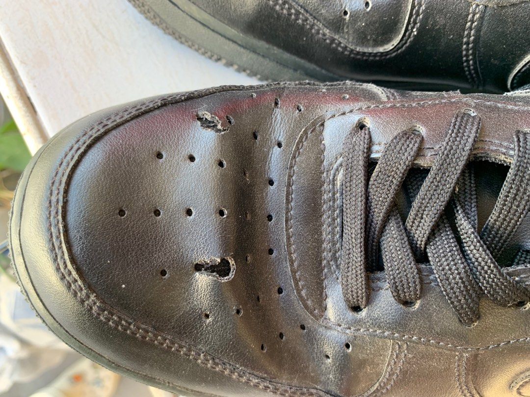 NIKE AIR FORCE 1 LIMITED EDITION BLACK (Category: Sneakers) located in Tarlac. Submitted by bocruz44 (Listing ID 1213776033, Image 3). Description: HALOS DI PA NAGAMIT MAY KONTING ISSUE LANG 9k ANG ORIG PRICE NETO NASA PIC ANG ISSUE GOODS NAMAN SIYA.