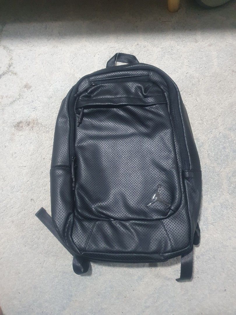 Air jordan legacy backpack hotsell