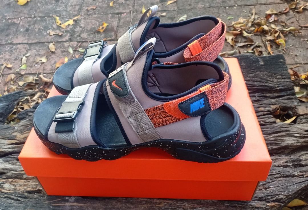 asos nike canyon