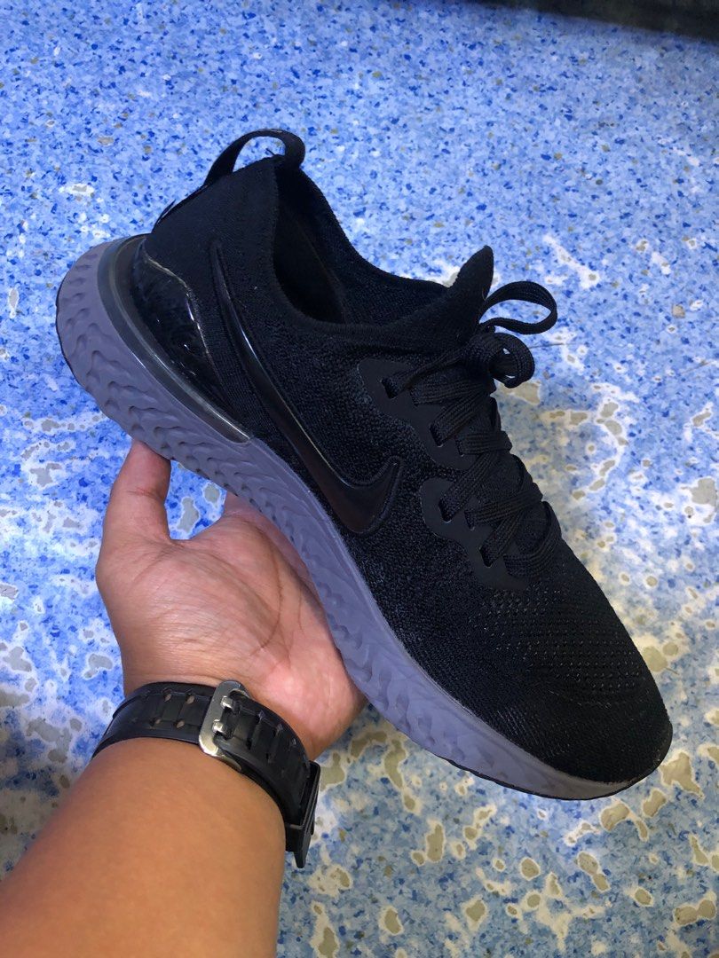 Nike id deals epic react flyknit