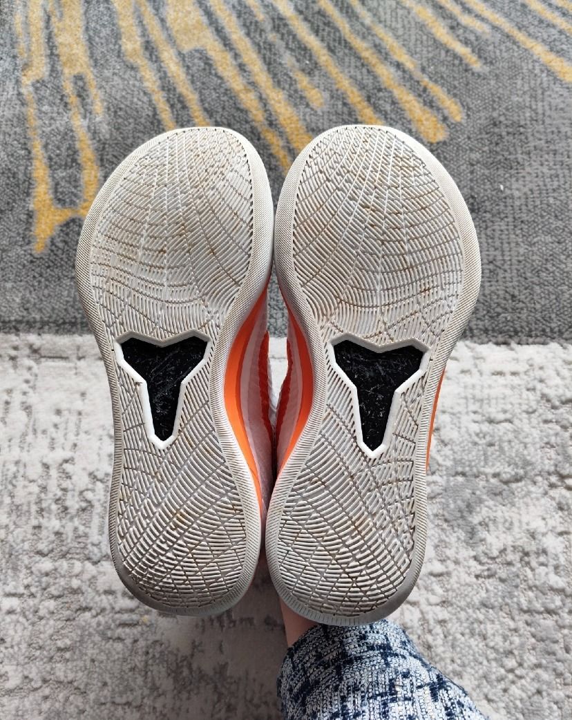 Kobe ad us11 top