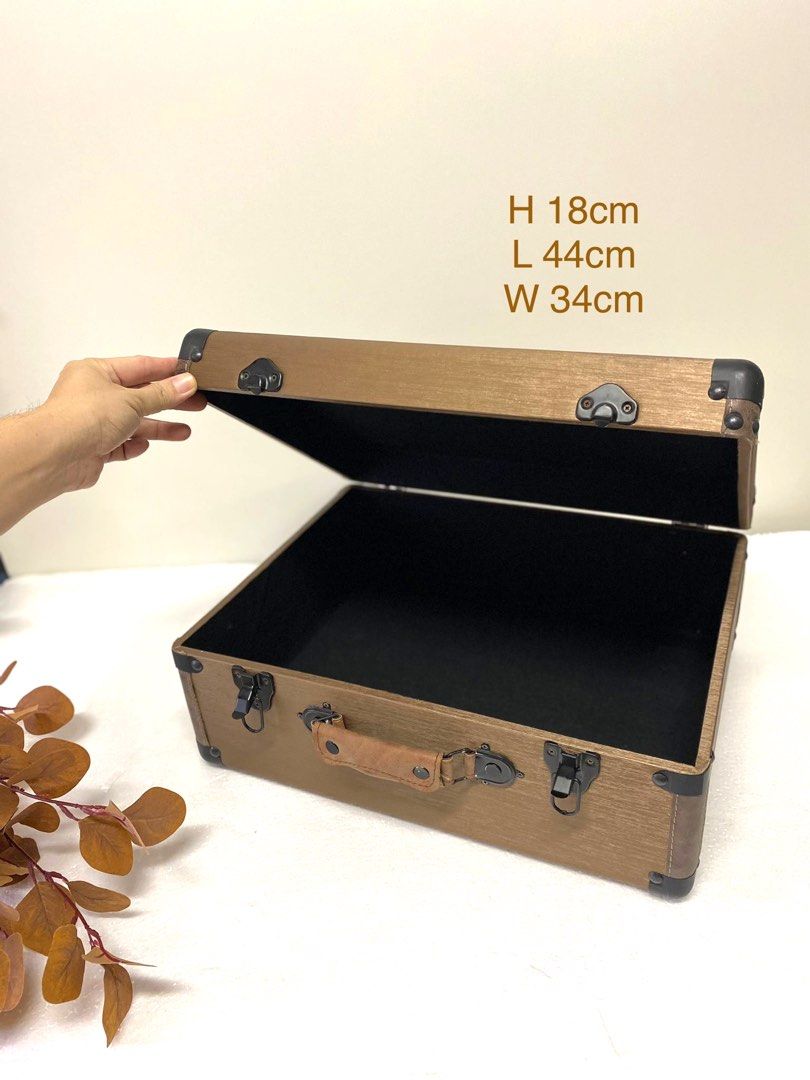 Offer defect some scratches large size storage luggage, Furniture