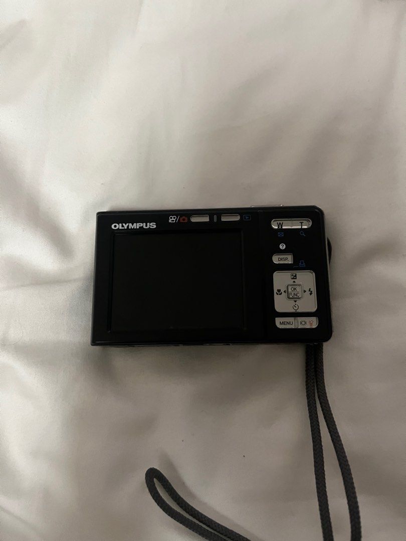 olympus fe20 digital camera, Photography, Cameras on Carousell