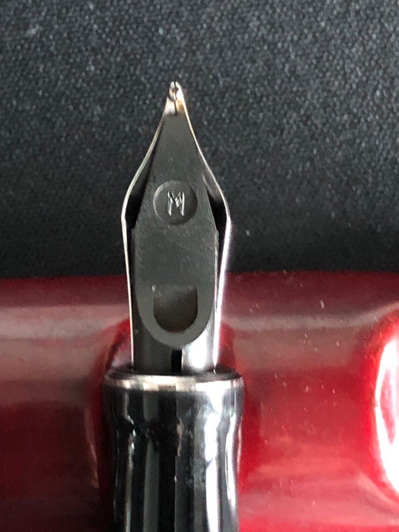 Parker Duofold Fountain Pen Medium Nib, Hobbies & Toys, Stationery