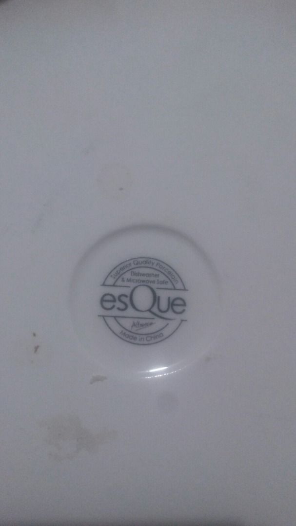Ceramic Pie Plate (oven safe) (Category: Bakeware) located in Makati City. Submitted by YSL80022 (Listing ID 1213835449, Image 2). Description: 27cm Quiche ceramic pie plate, barely used. Selling forPhp300 each. Php600 for 2 pcs Selling as a lot. Brand: 1 pc Symphony, 1 pc Esque (but both has the same size). Please refer to photo for size comparison to each other. MOP: Gcash and BDO ONLY. Dispatch via Lalamove and Grab only, NO MAILING VIA COURIE