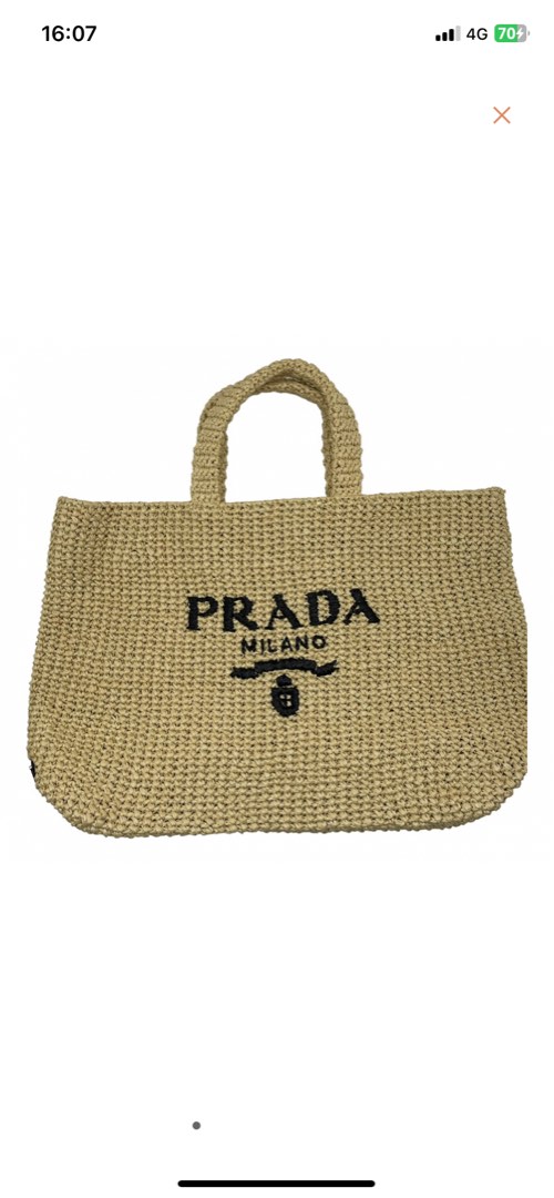 Straw bag 2025 prada