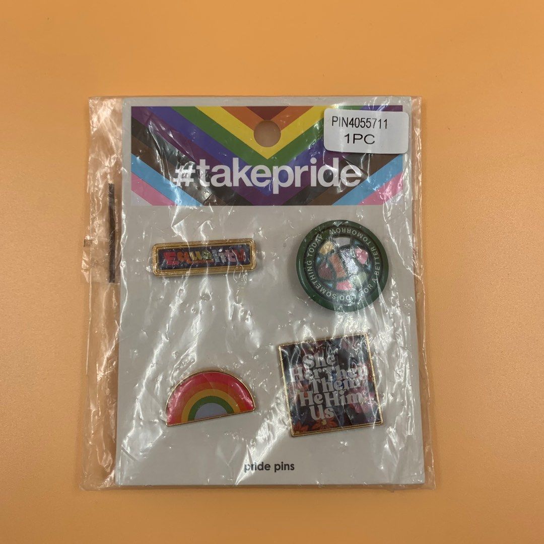 Pride Pins And 1 Flag Banner (Category: Tshirts & Polo Shirts ) located in Quezon City. Submitted by gormbox (Listing ID 1213884093, Image 2). Description: Includes - 4 Pins - 1 Flag Banner 3ft x 5ft #febvday.