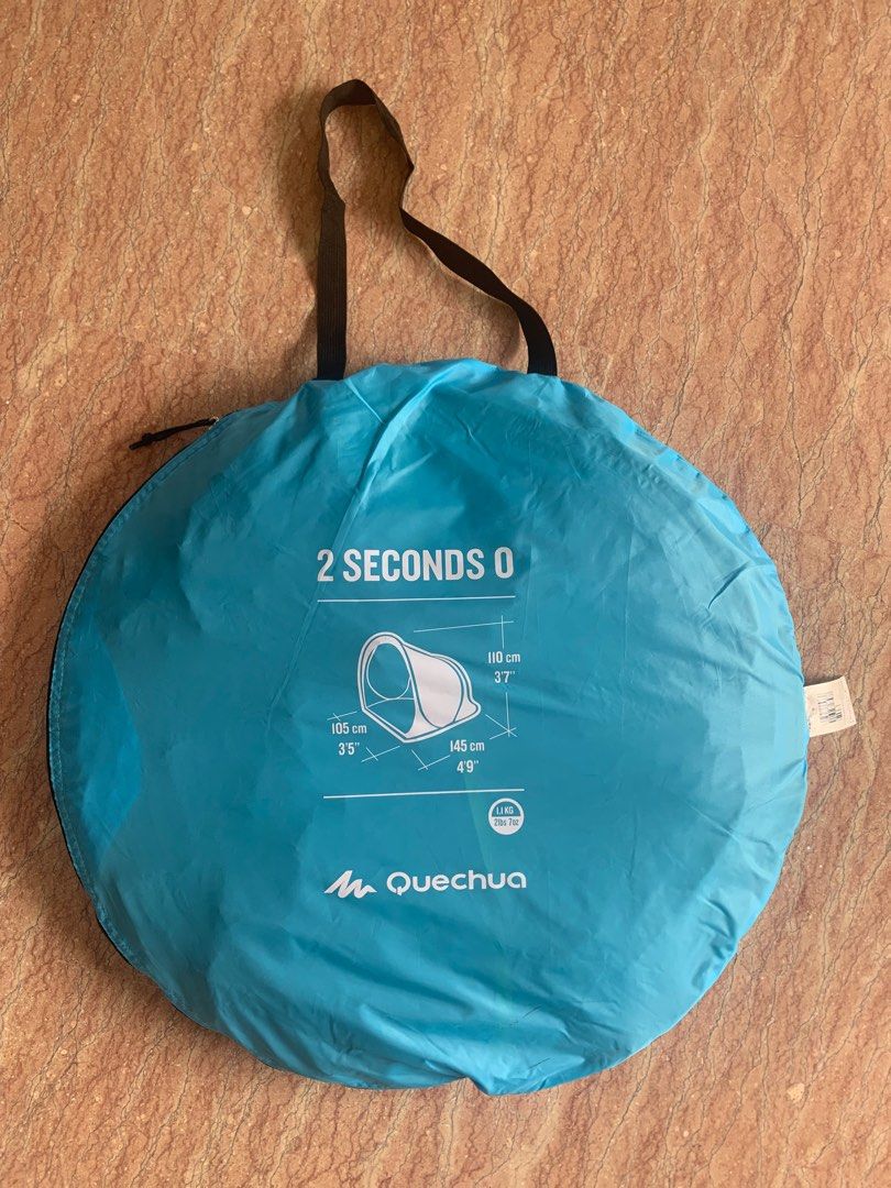 Quechua 2 seconds pop up tent, Sports Equipment, Hiking & Camping on