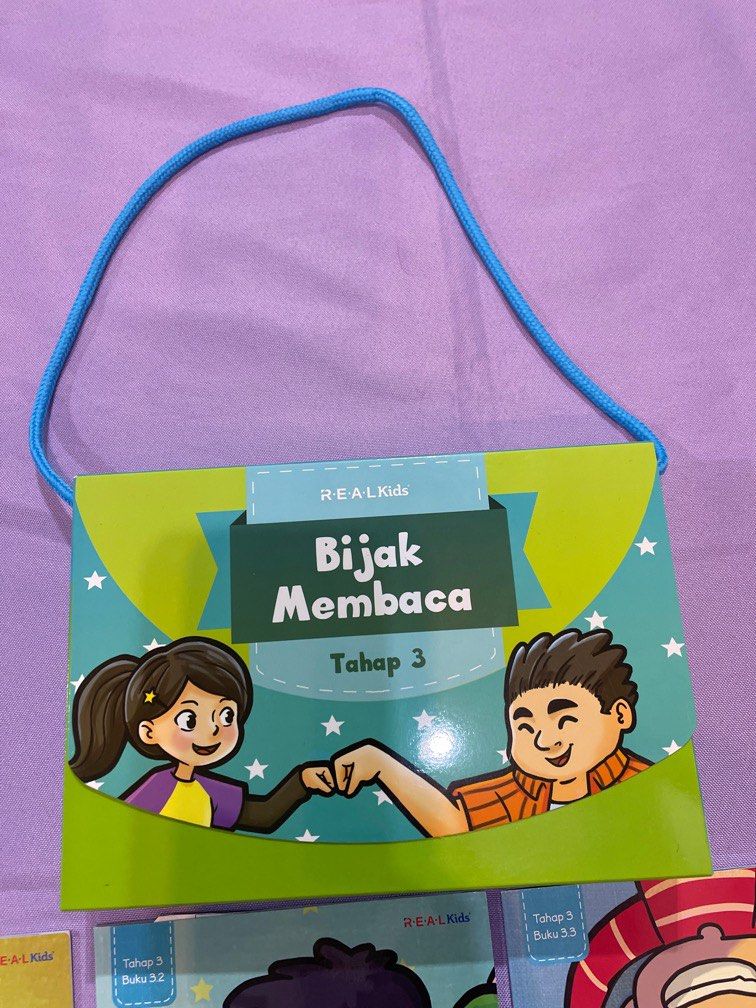 REAL kids kindergarten reading book level 3 Bijak Membaca Tahap 3, Hobbies & Toys, Books