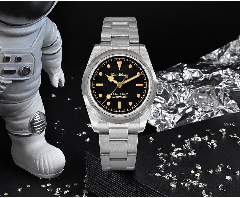 San Martin SN0106G Vintage Sports, Men's Fashion, Watches