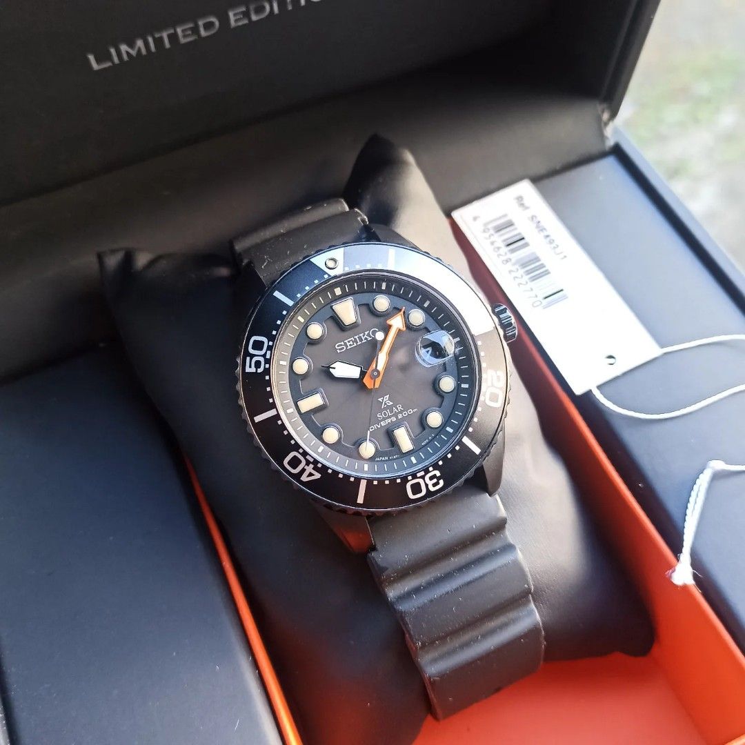 Seiko Solar Diver Black Series SNE493 SNE493P1 Limited