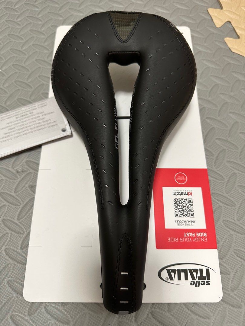Selle Italia Max FLITE Gel Flow Racing - Selle Vélo Route VTT Confort Maximum Taille L3 Noir Selle Italia Max FLITE Gel Flow Racing - Selle Vélo Route VTT Confort Maximum Taille L3 Noir
