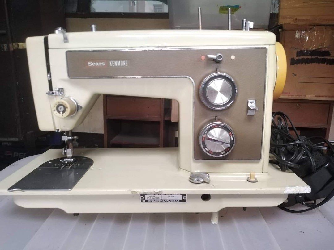 Sewing Machine electric Sears Kenmore brand made in Japan model