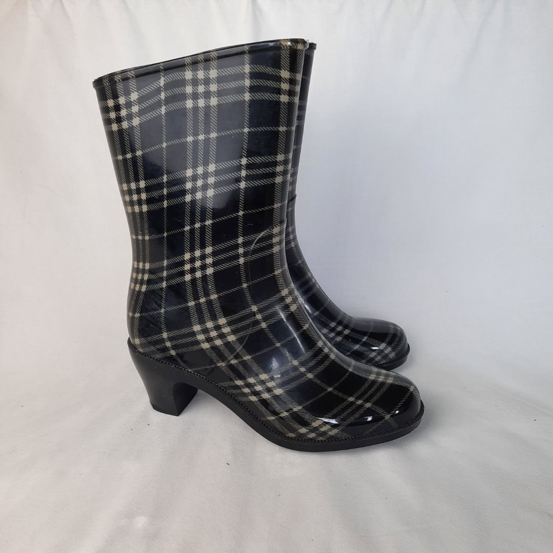 Ladies boots size 4 new arrivals