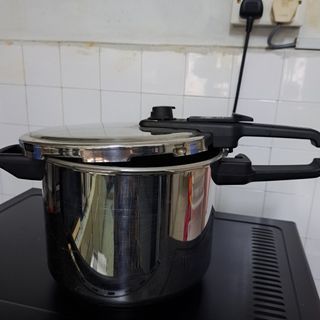 Tefal pressure cooker