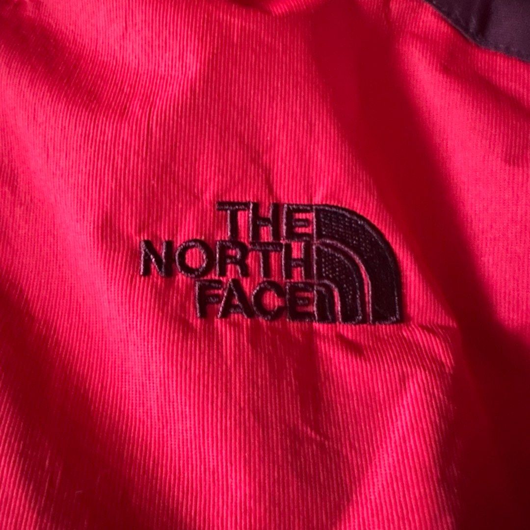 The North Face Summit Series (XXL) (Category: Coats, Jackets and Outerwear) located in Las Pinas. Submitted by iesiley (Listing ID 1213864557, Image 2). Description: ‼️‼️Rush‼️‼️ (no ww) (no flaws - just wash) The world’s most advance breathable-waterproof outerwear technology. For the first time ever, we’ve added air permeability to a waterproof membrane..