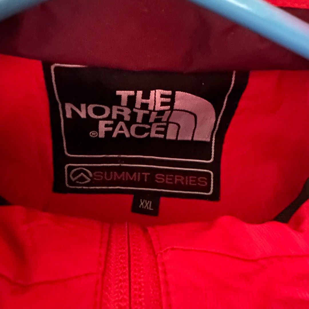 The North Face Summit Series (XXL) (Category: Coats, Jackets and Outerwear) located in Las Pinas. Submitted by iesiley (Listing ID 1213864557, Image 3). Description: ‼️‼️Rush‼️‼️ (no ww) (no flaws - just wash) The world’s most advance breathable-waterproof outerwear technology. For the first time ever, we’ve added air permeability to a waterproof membrane..