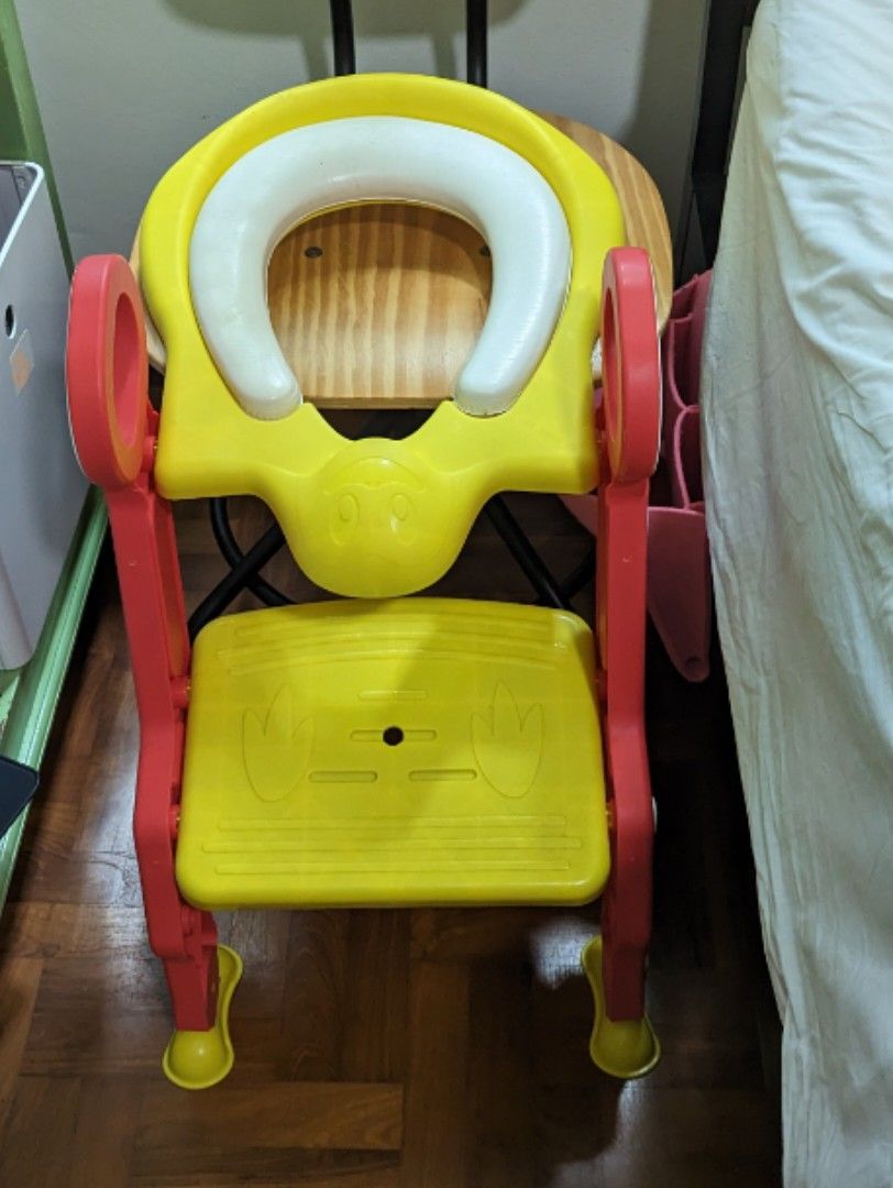Toilet seats for toilet training, Babies & Kids, Bathing & Changing