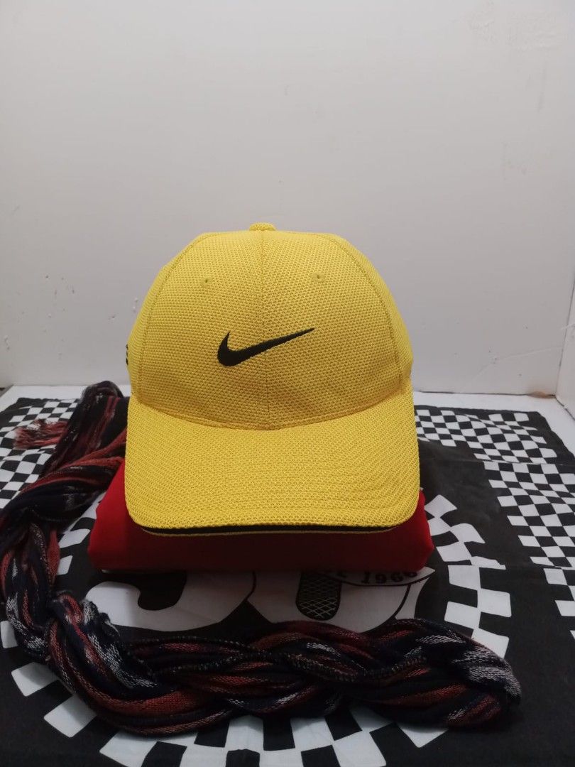Topi NIKE golf original kuning, Fesyen Pria, Aksesoris, Topi di