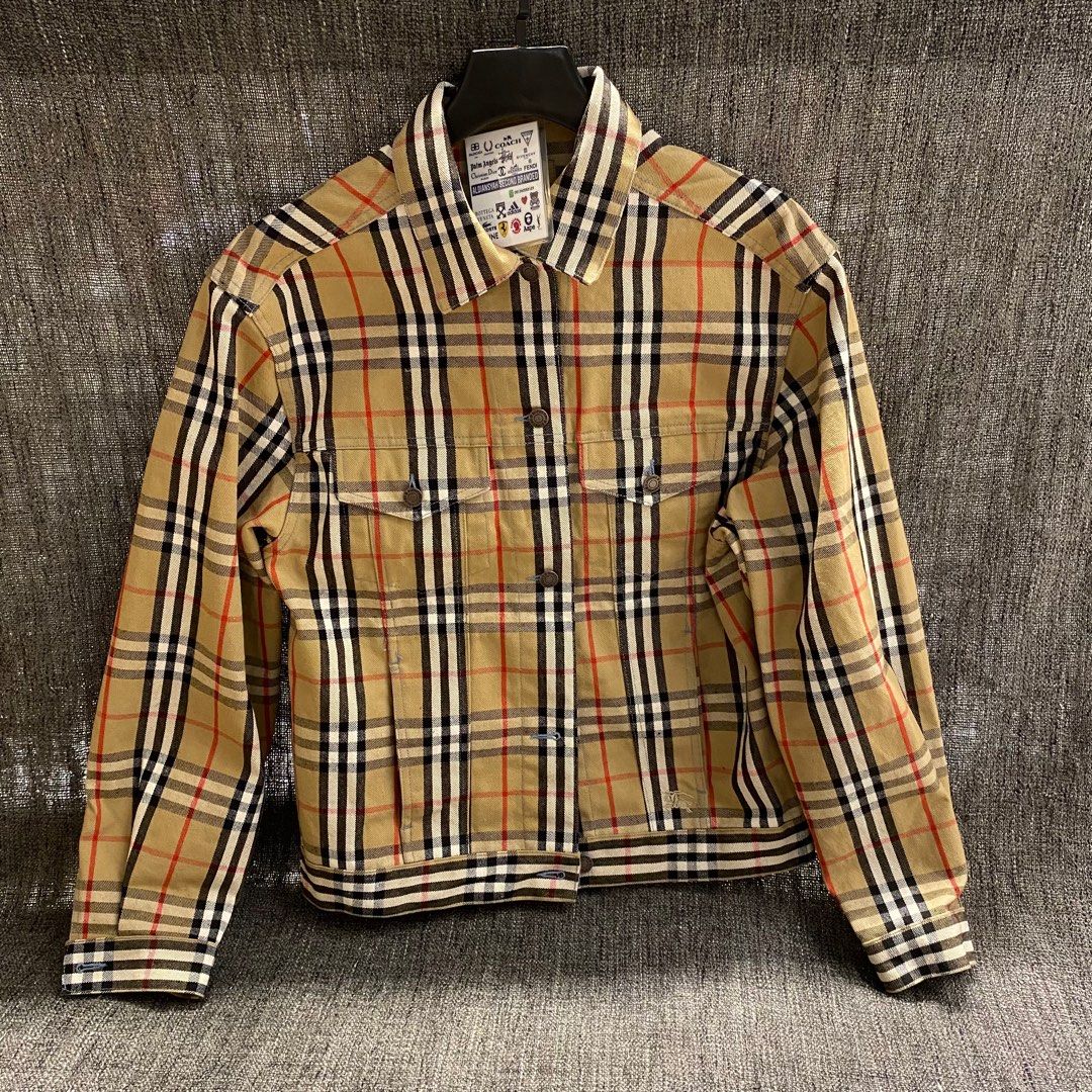 Trucker jeans burberry x supreme Barang Mewah Pakaian di Carousell
