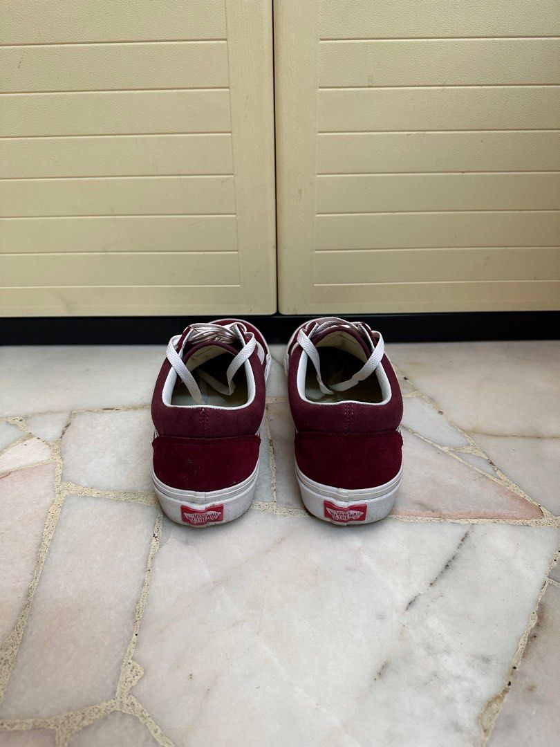 Vans Old Skool (Category: Sneakers) located in Seri Kembangan. Submitted by steveeeeeeee (Listing ID 1213856490, Image 3). Description: Vans Old Skool (JD Sports Exclusive) - Condition 10 / 10 - Size UK8.5 / US9.5 - 100% authentic - No Box.