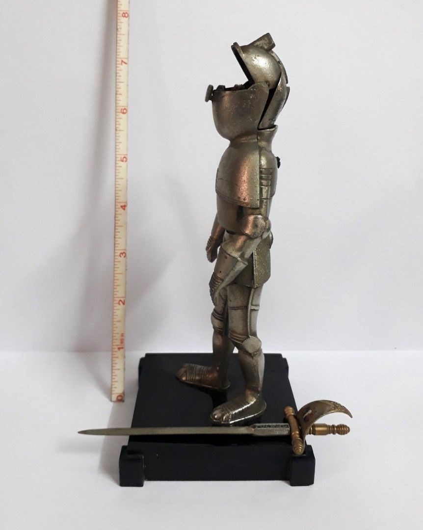 Vintage Metal Medieval Knight Lighter w/Toledo Sword, Hobbies & Toys