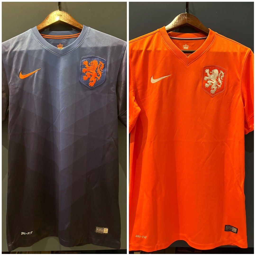 Nike Vintage Football Jersey, Men's Fashion, Activewear on Carousell