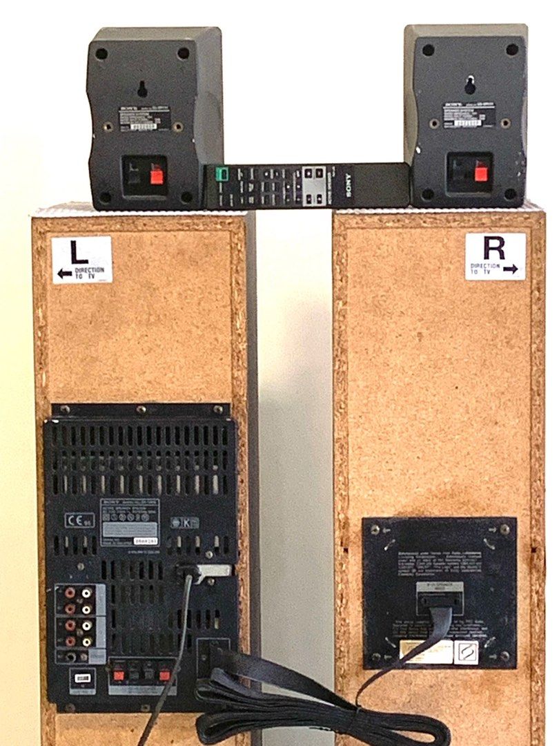 Vintage Sony SAVA15 Home Theater Active Speaker System, Dolby Surround