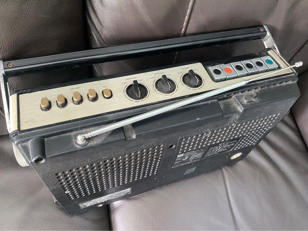 Vintage Toshiba Radio Cassette Player, Hobbies & Toys, Memorabilia