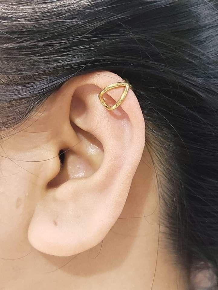 9ct Gold Cz Graduated Ear Curve Earrings in White | Goldmark (AU)-sgquangbinhtourist.com.vn