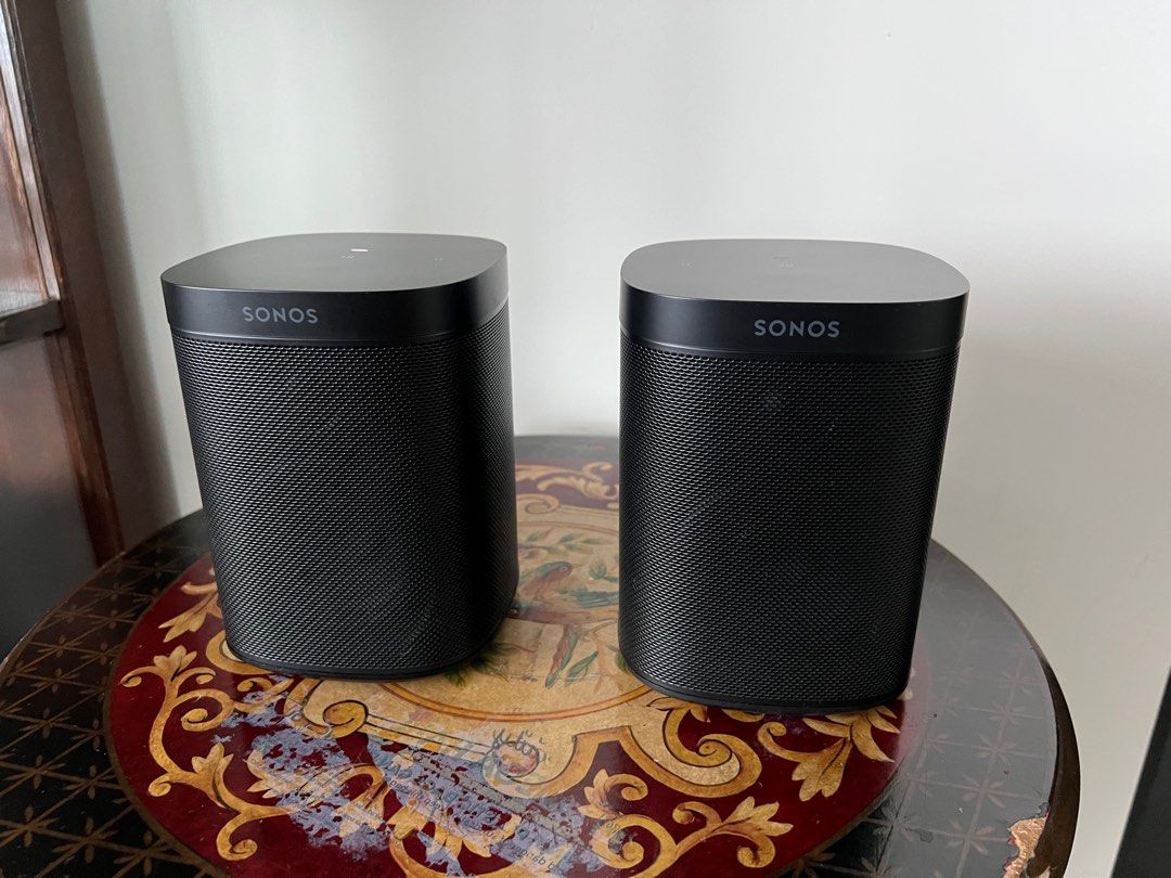 2 x Sonos One SL RM1 700.00