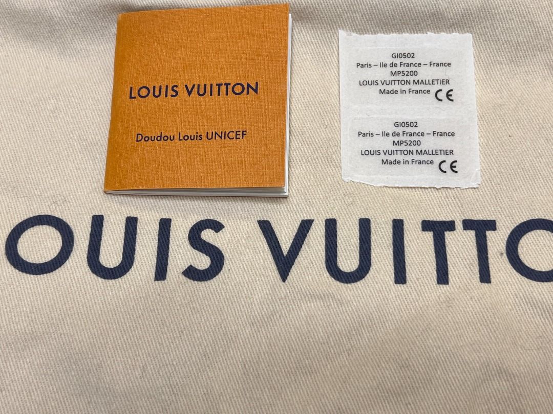 Louis Vuitton Doudou Louis GI0502