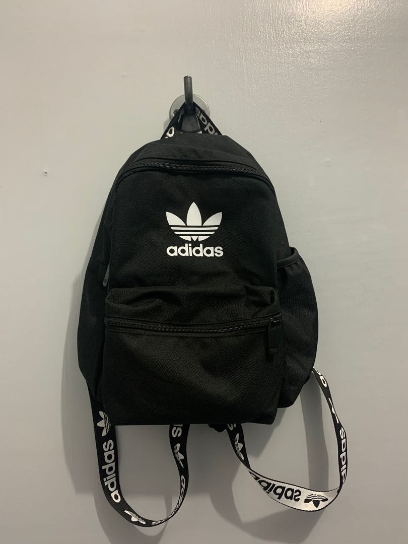 Adidas adicolor best sale mini backpack