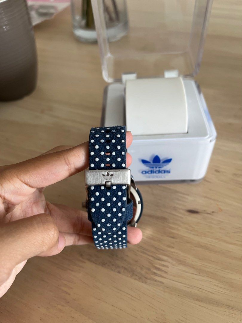 Adidas shop casual watch