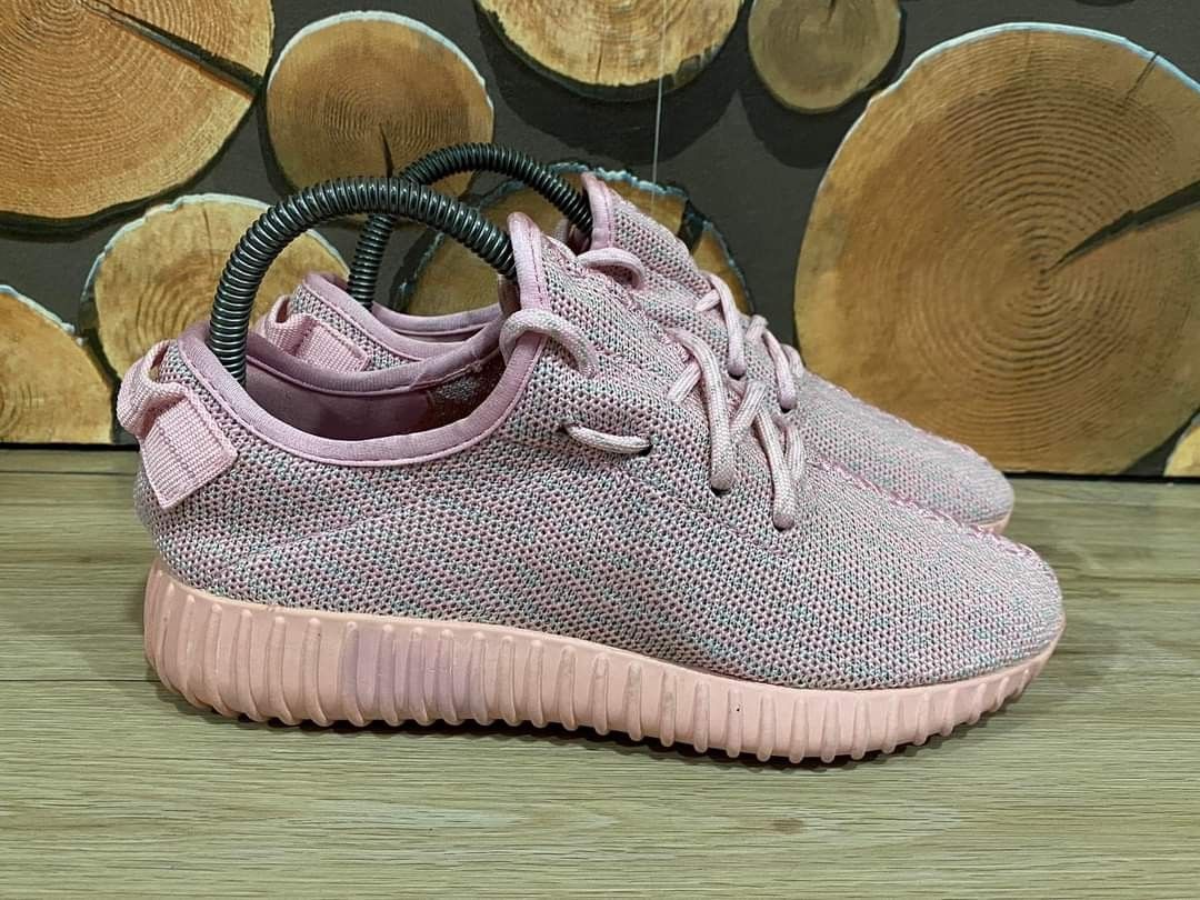 Sepatu adidas yeezy pink clearance