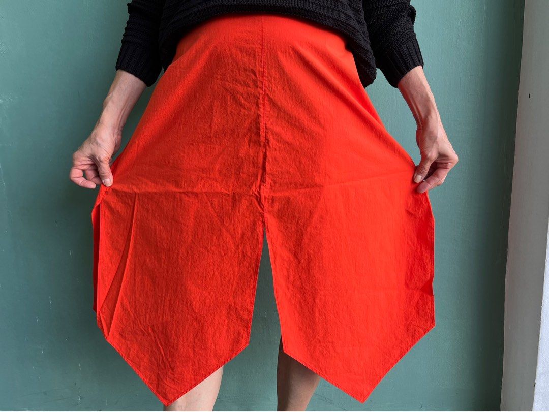 AERON Orange Asymmetrical Skirt (Category: Skirts) located in Quezon City. Submitted by lolaandrogynous (Listing ID 1213983952, Image 1). Description: AERON Orange Asymmetrical Skirt. Size 34cm. Used only once. Like NEW. 100% Cotton. Made in Hungary. Only 5150 Php.