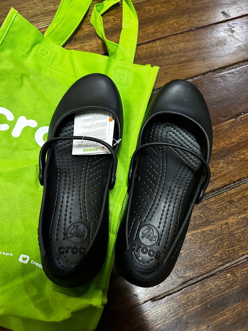 Authentic Crocs W8 Alice