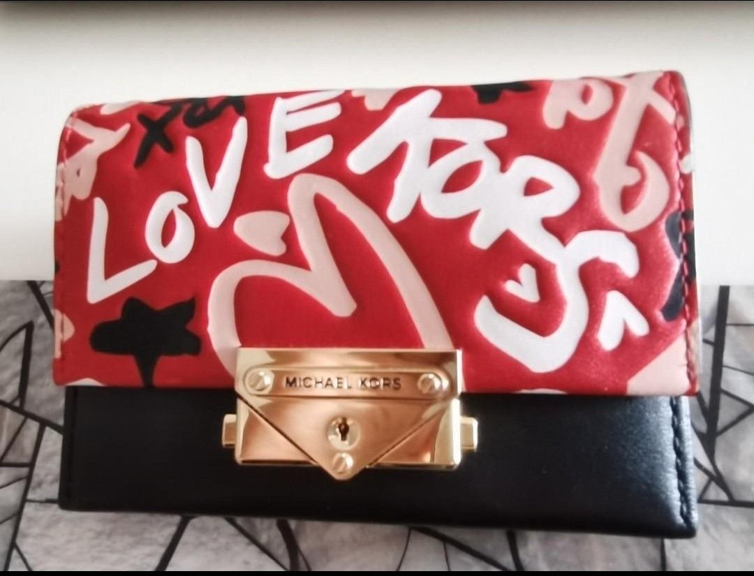 Michael kors sale love wallet