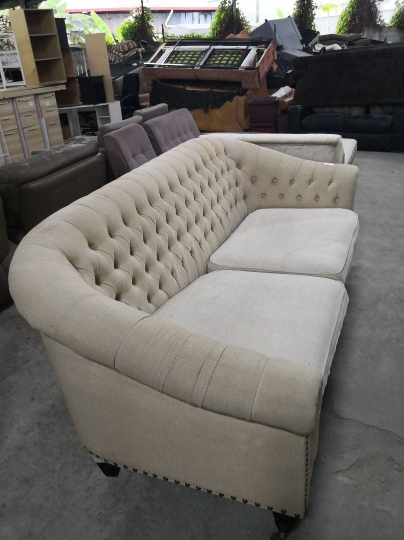 Big on sale fluffy sofa