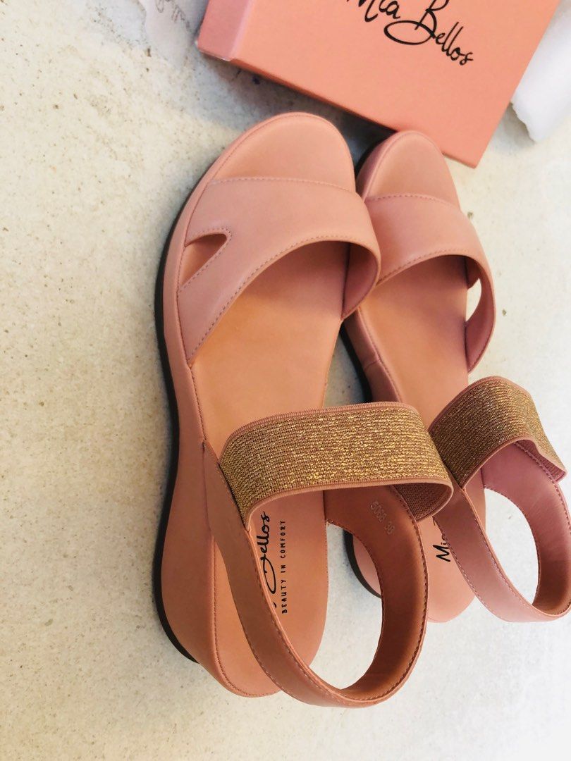 BNIB comfy sandals RP$79 from Isetan, Women's Fashion, Footwear, Sandals on  Carousell