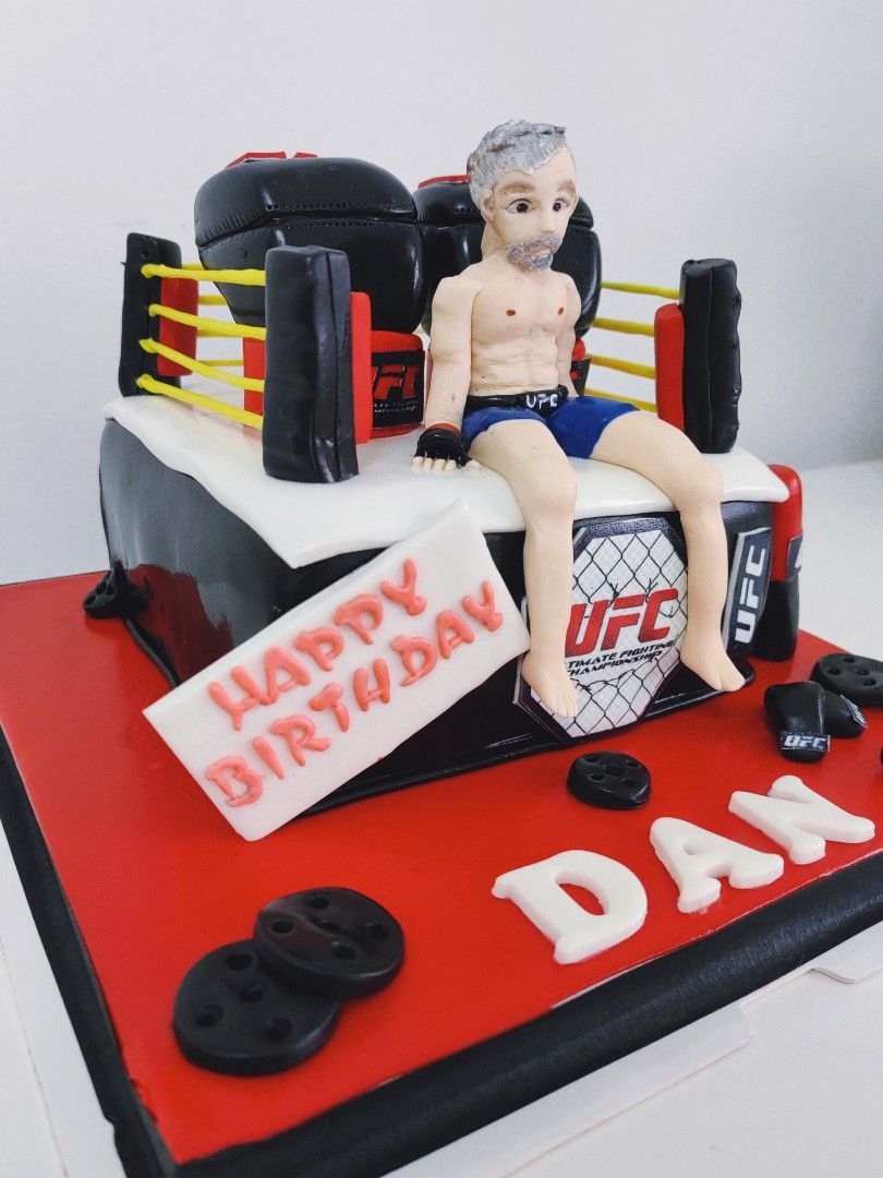 Boxing Ring Birthday cake - Mel's Amazing Cakes