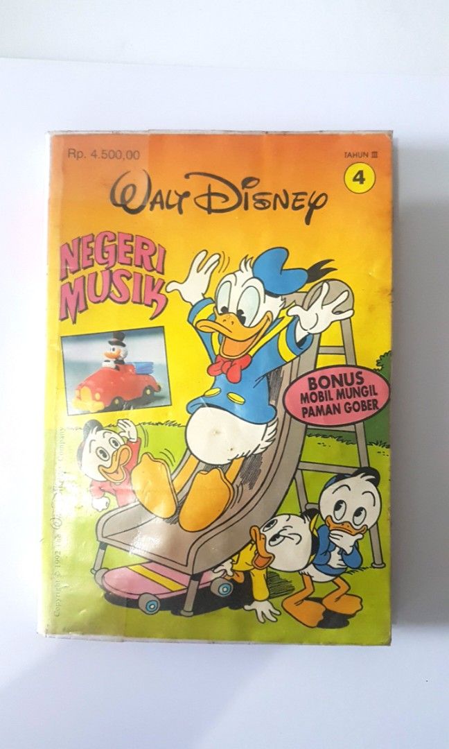 Buku Donal bebek jadul, Buku & Alat Tulis, Komik dan Manga di Carousell