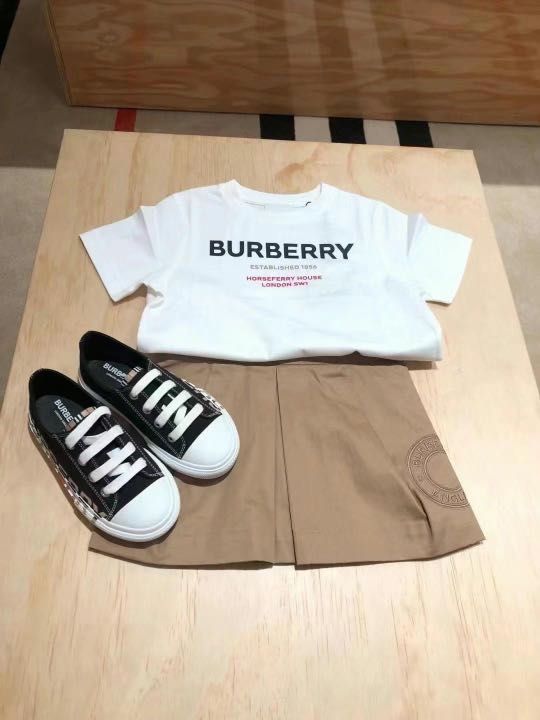 Burberry Kids size 100 160 T shirt Carousell
