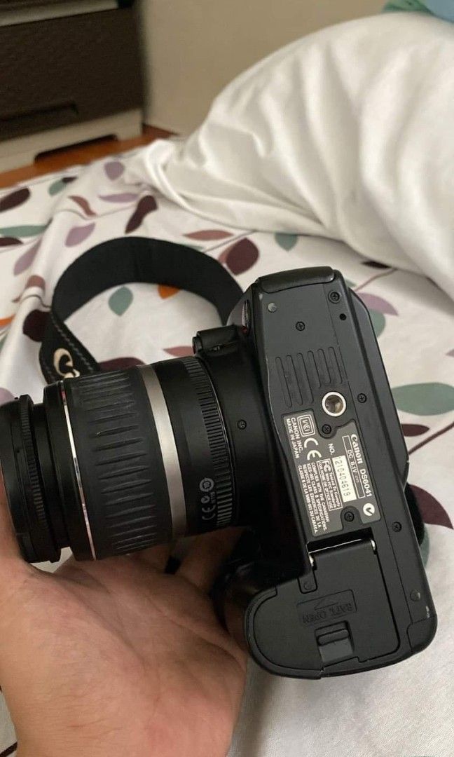 Canon Eos Kiss Digital ds6041, Photography, Cameras on Carousell