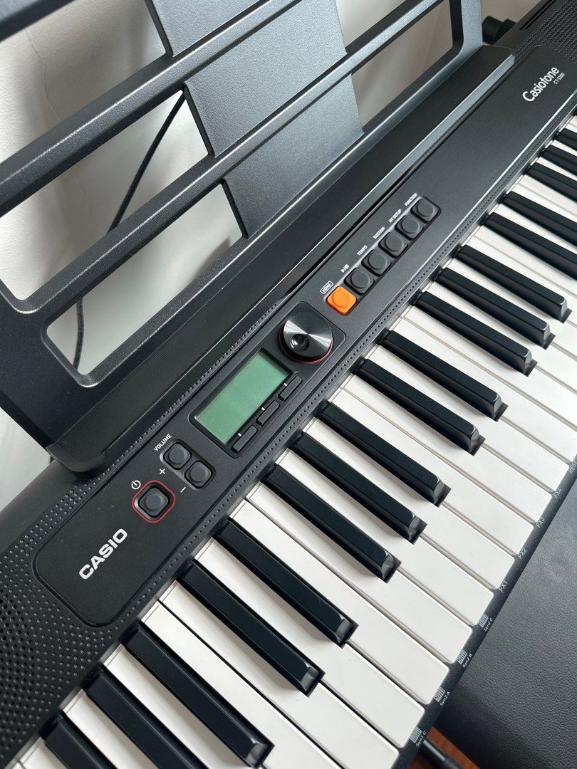 CASIO CTS200 Digital piano for beginners, Hobbies & Toys, Music