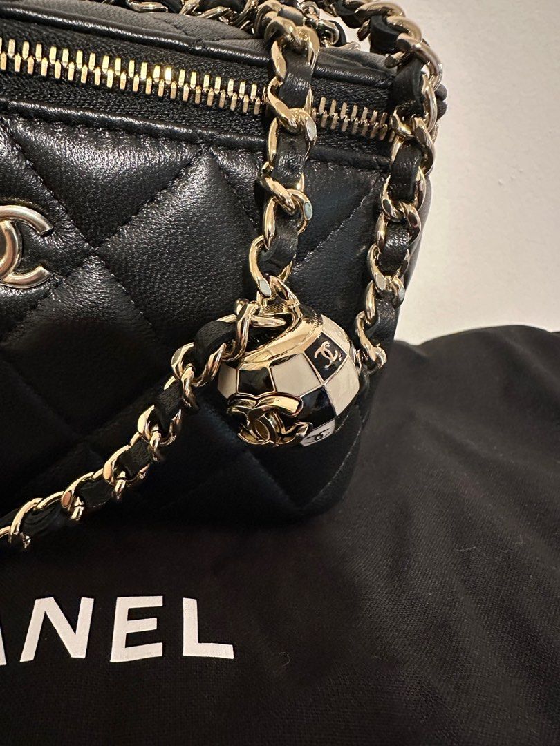 New 23c Chanel Runway Barbie Pink & White Tennis Racket Mirror Handbag Bag  💝slg