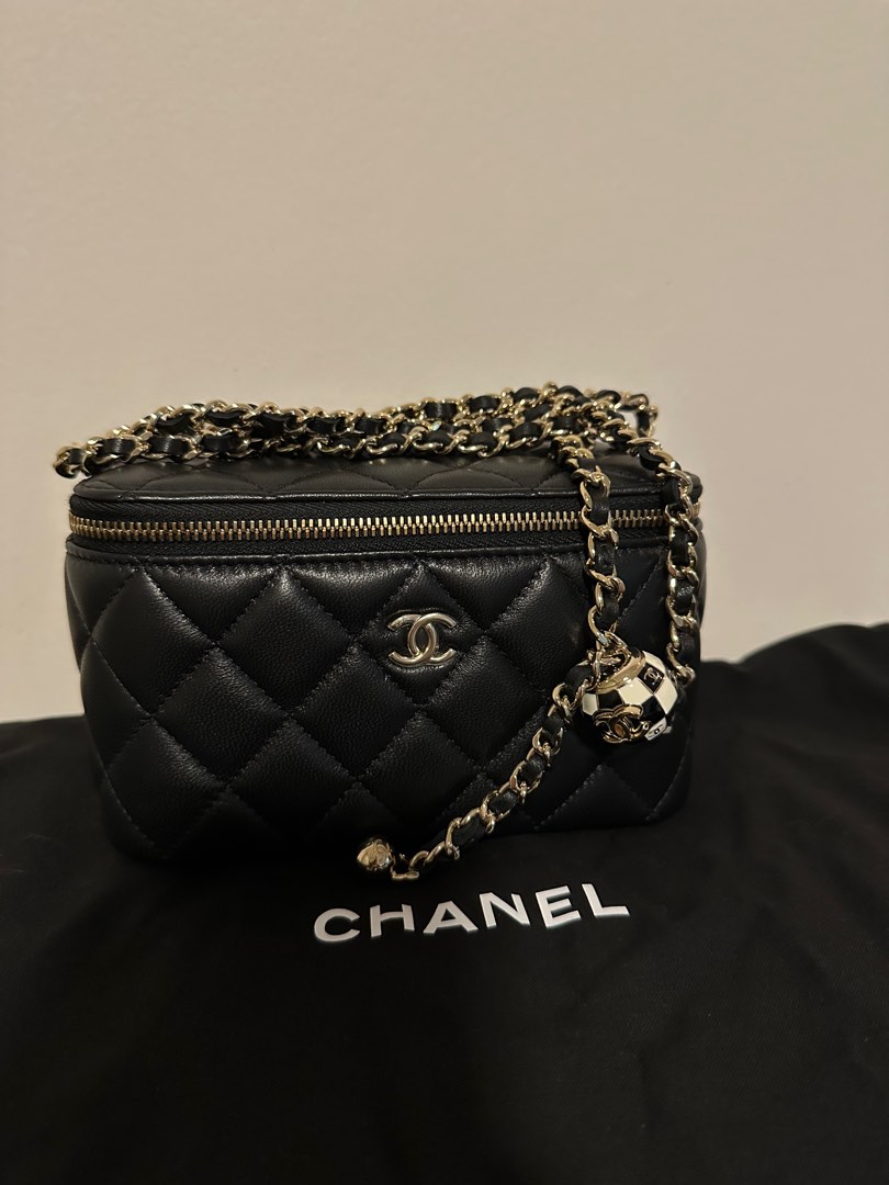 New 23c Chanel Runway Barbie Pink & White Tennis Racket Mirror Handbag Bag  💝slg