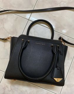 (Category: ) located in . Submitted by yingxing30 (Listing ID 1214056444, Image 1). Description: .