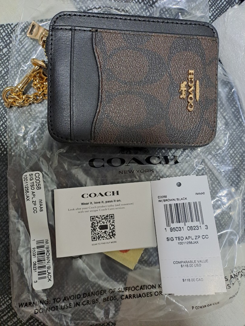 Coach zip card wallet, Women's Fashion, Bags & Wallets, Wallets & Card holders on Carousell
